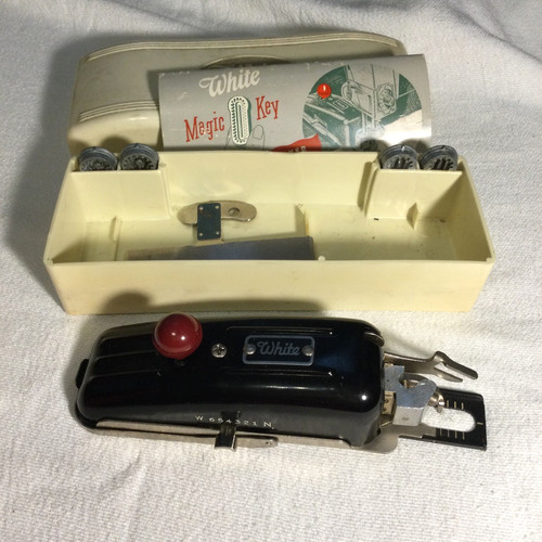 Vtg white magic key - white,
